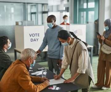 people inside the voting precint